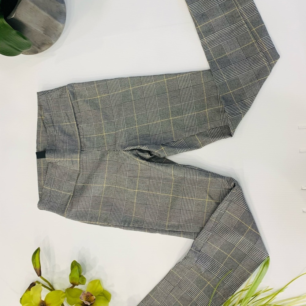 P137- Colori plaid gray pants size XS